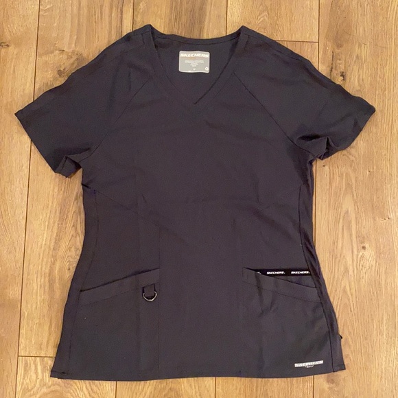 Skechers Fusion 3 Pocket V-Neck Scrub Top - Picture 1 of 3